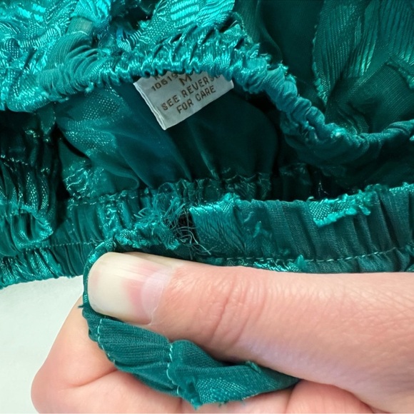 Victoria’s Secret Gold Label Mesh Floral Pants - Picture 5 of 8